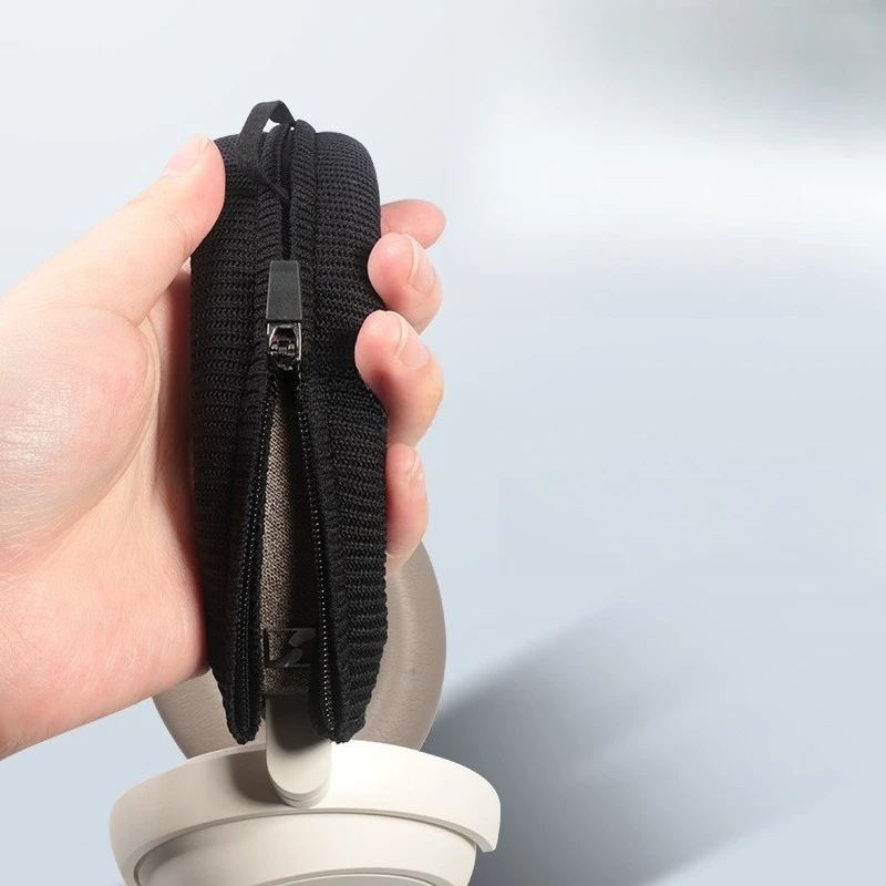 Custodia protettiva per fascia - Sennheiser Headphone Momentum 4 recensione e prezzo